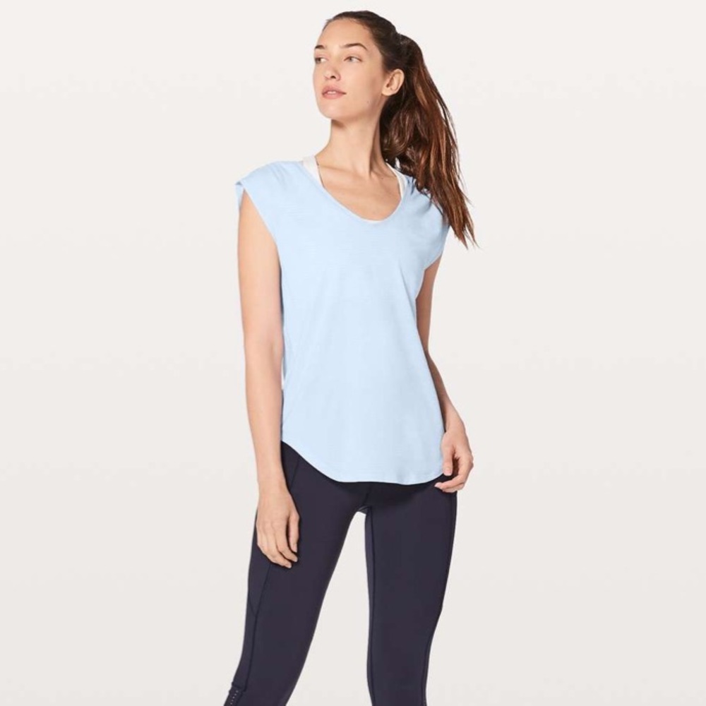 Lululemon Sweat Times Short Sleeve
Heathered Cool Breeze